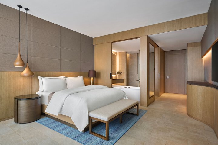 Room 15 of 320