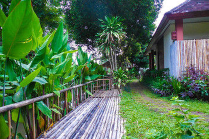 Hotel Exterior 39 of 136