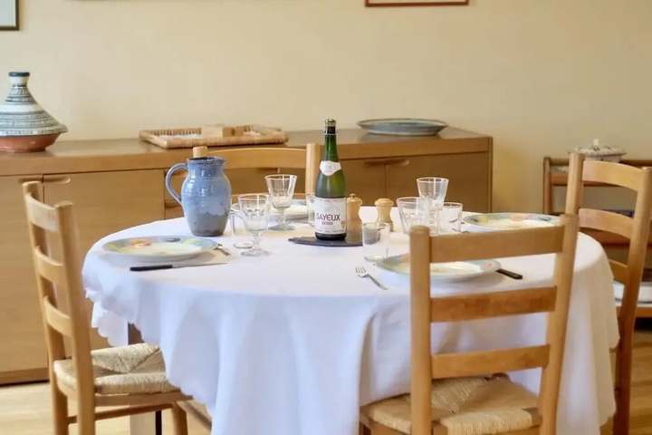 Dining 10 of 13
