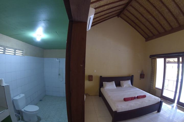 Room 11 of 31