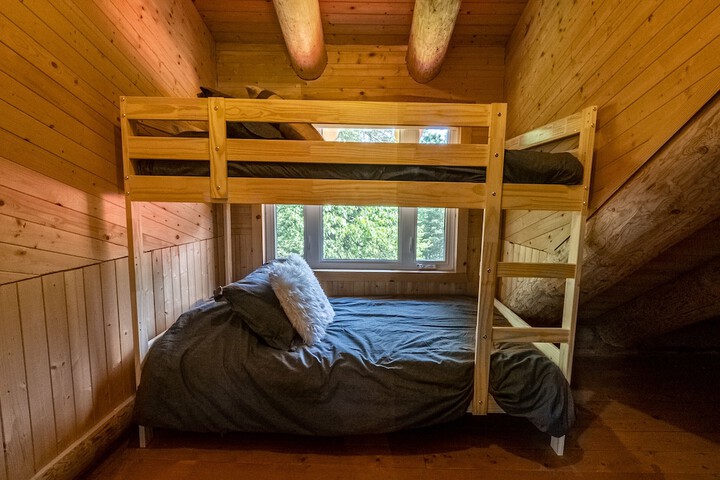 Room 5 of 19