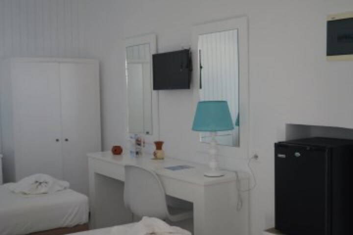 Room 32 of 36