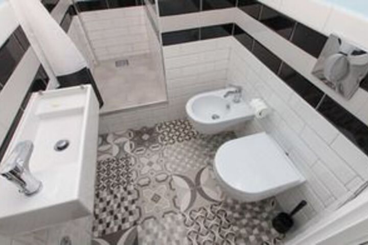 Room 4 of 21