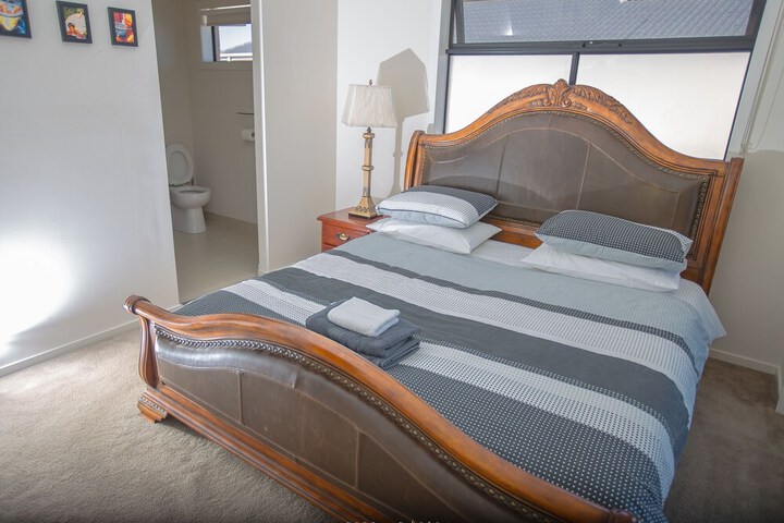 Room 4 of 29