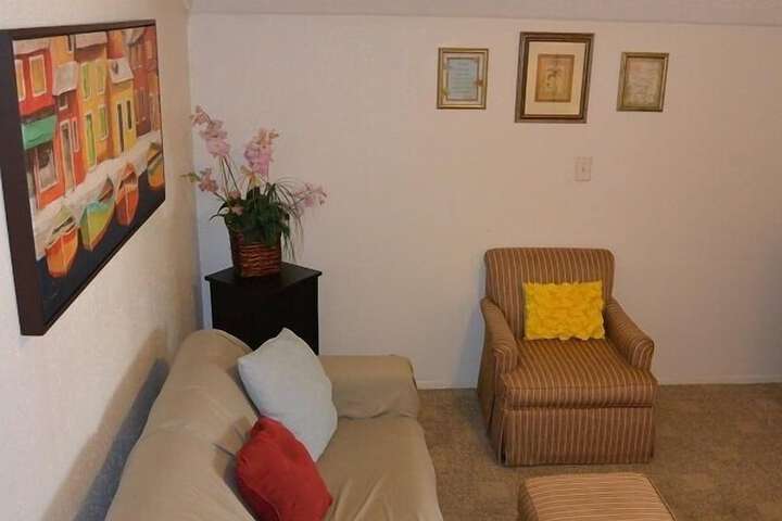 Room 10 of 25