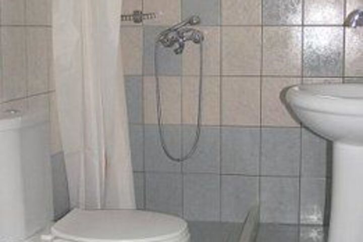 Room 2 of 8