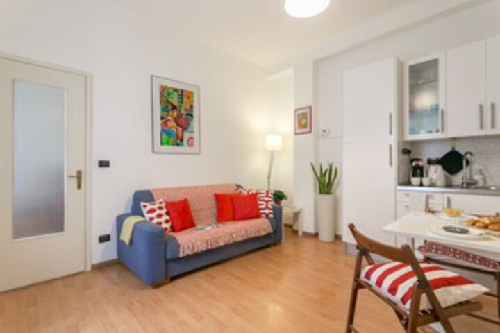 Photo of Tortona Swing