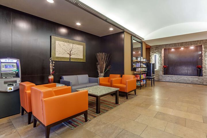 Hotel Interior 18 of 168