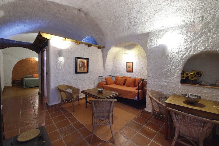 Room 9 of 40