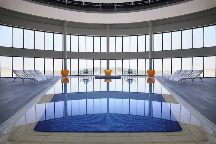 Hotel Pool