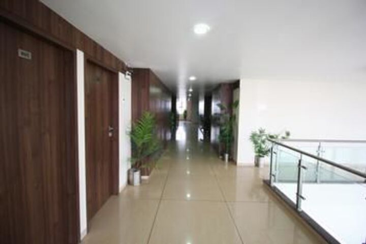 Ballroom/Hall 23 of 28