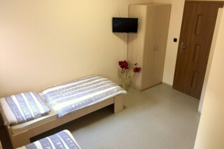 Room 10 of 20