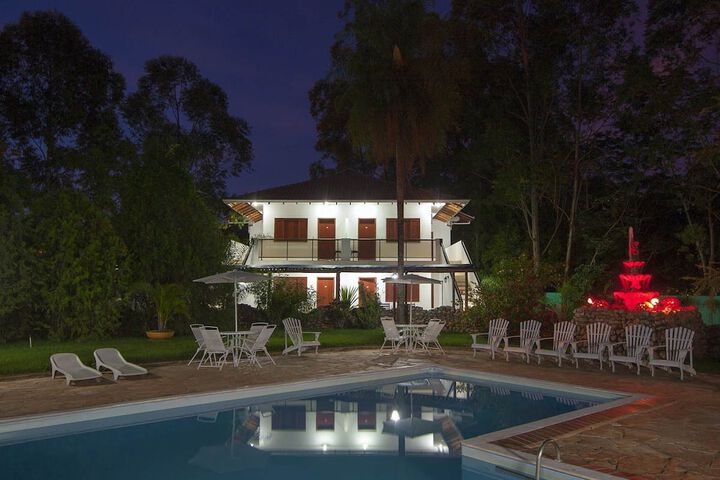 Pool Hotel