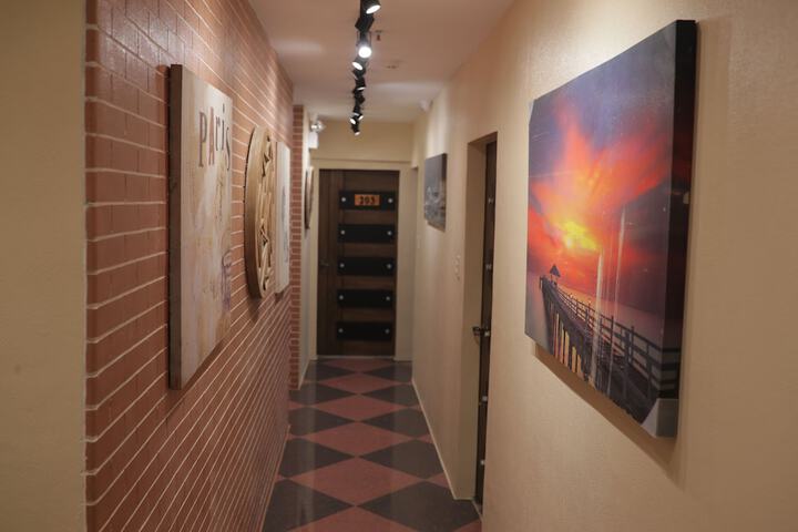 Ballroom/Hall 33 of 42