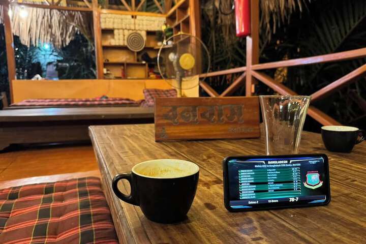 Lounge 42 of 67