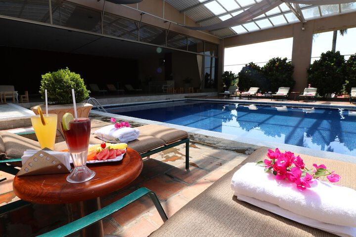 Hotel with Pool