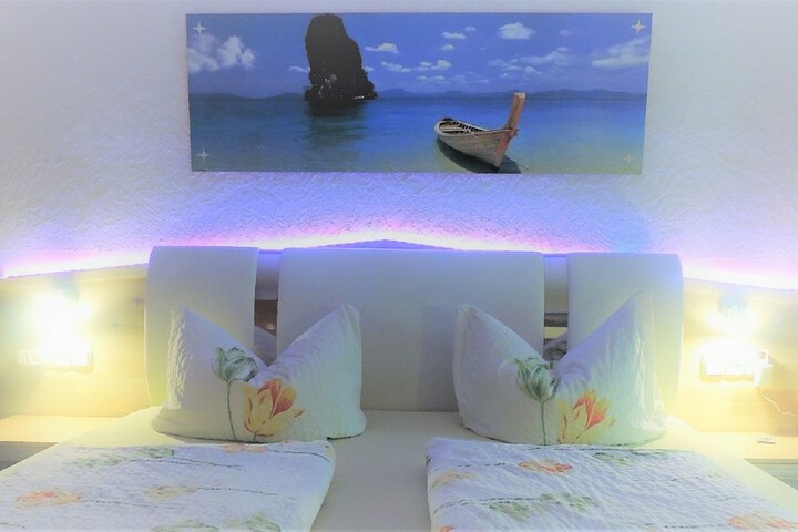 Room 69 of 272