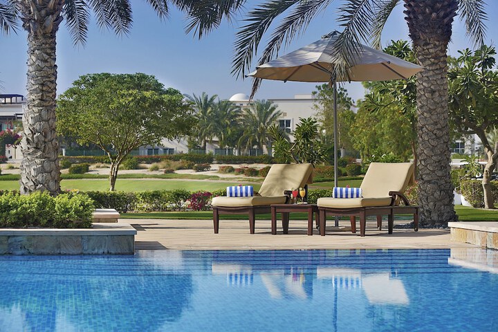 Hotel Pool