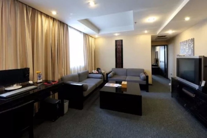 Room 42 of 65