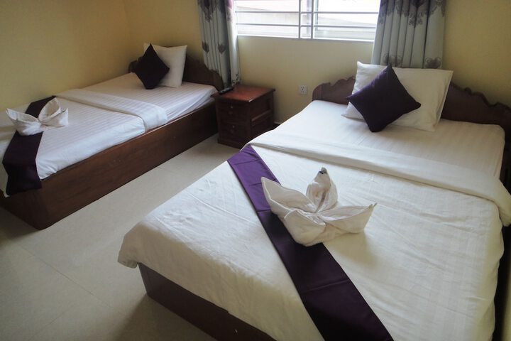 Room 8 of 23