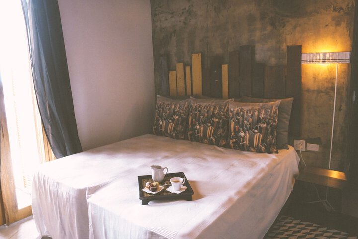 Room 9 of 114