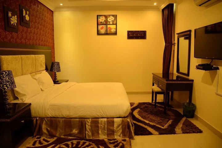Room 20 of 23