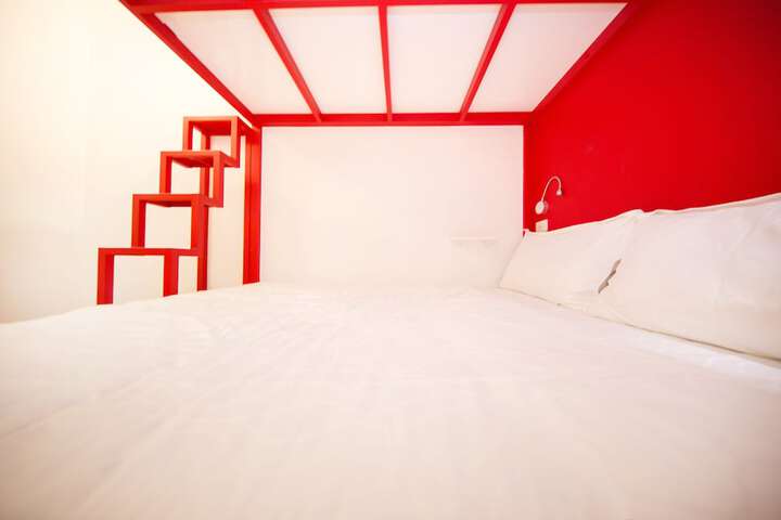 Room 29 of 170