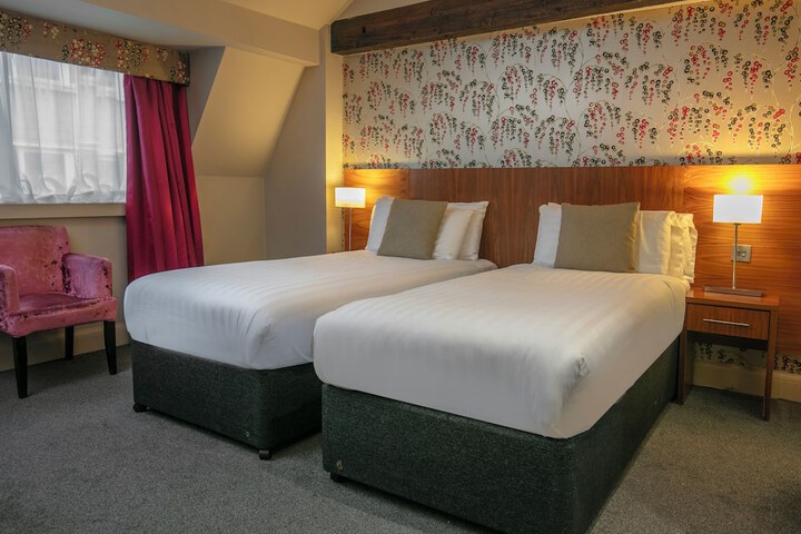 Room 19 of 32