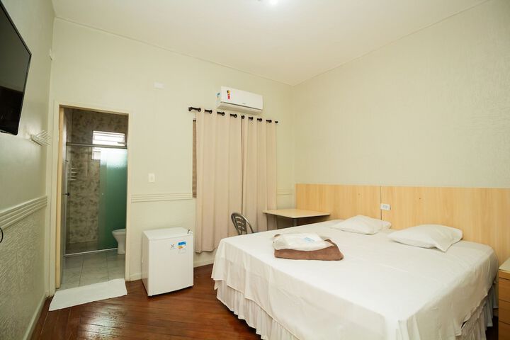 Room 64 of 107