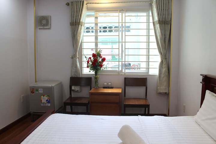 Room 11 of 21