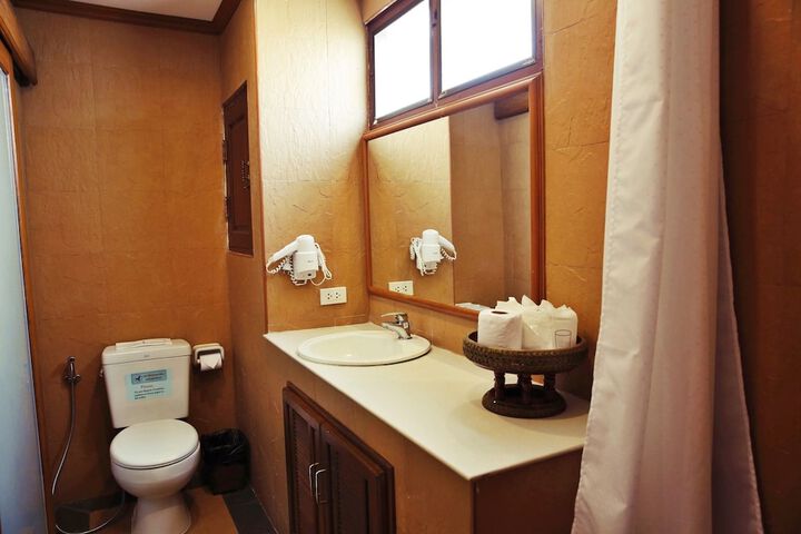 Room 44 of 72
