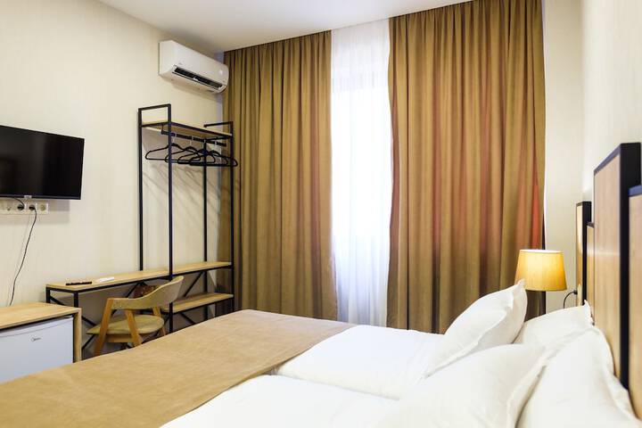 Room 15 of 51
