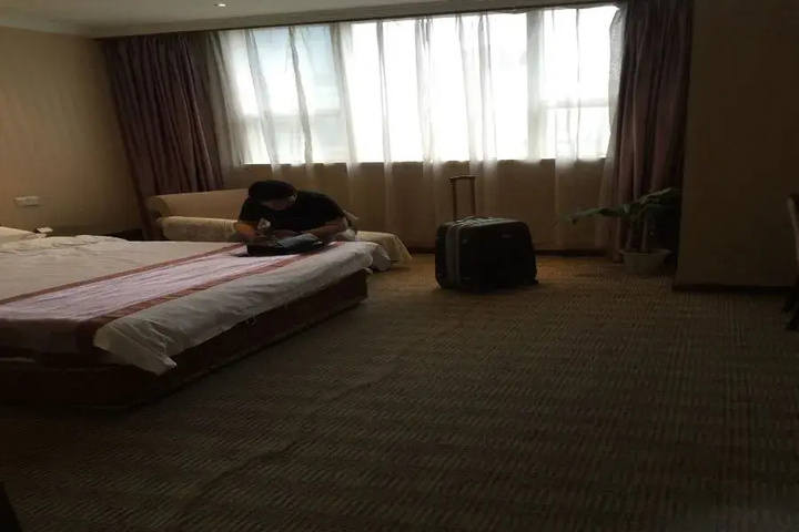 Room 2 of 13