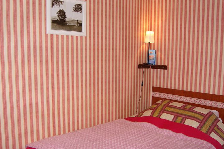 Room 5 of 18