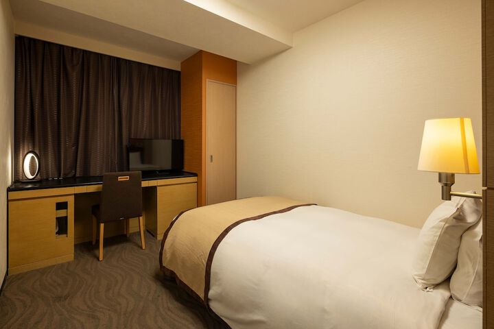 Room 7 of 56