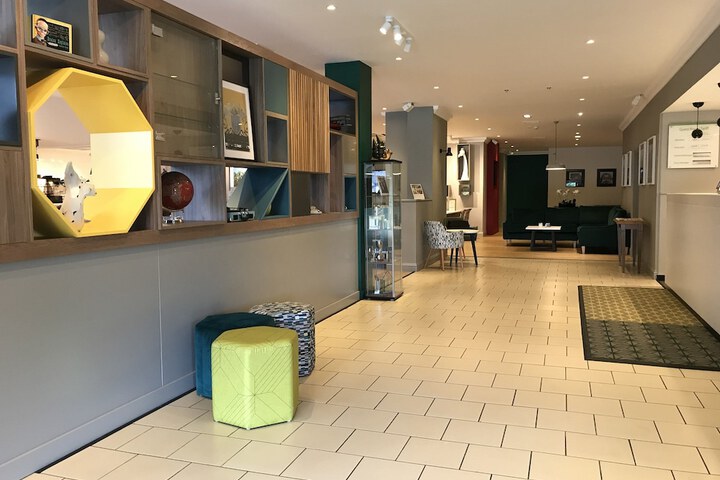 Hotel 70 of 79