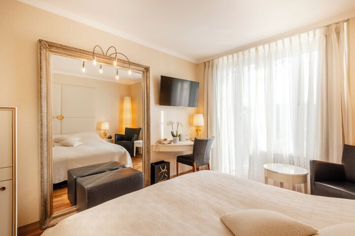 Room 40 of 70
