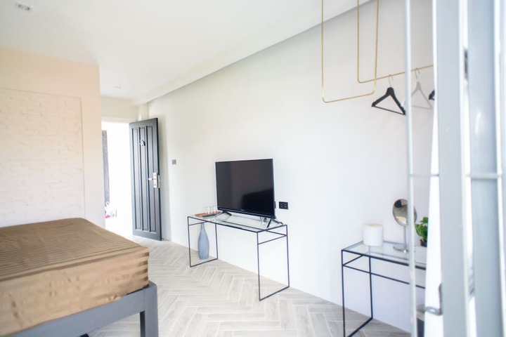 Room 29 of 102