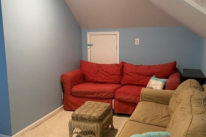 Room 11 of 33