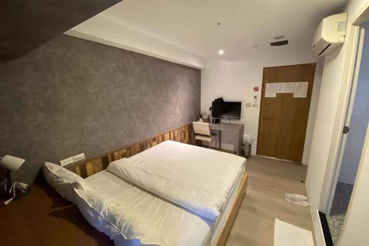 Room 18 of 44