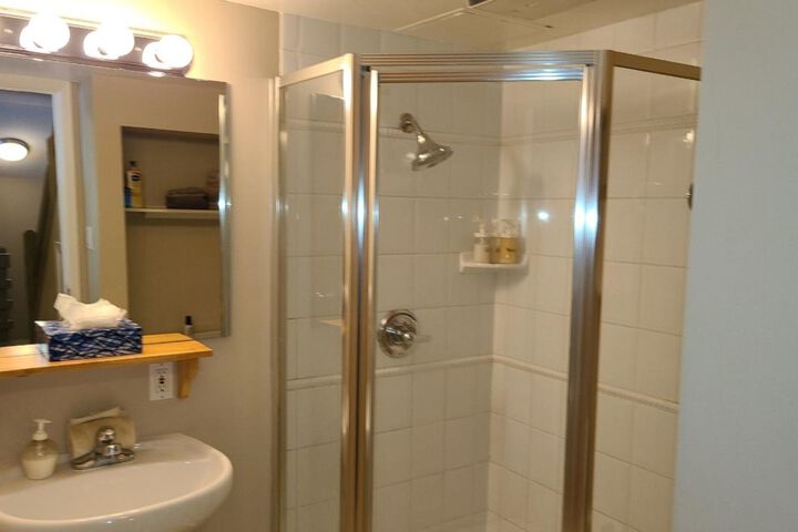 Room 4 of 42