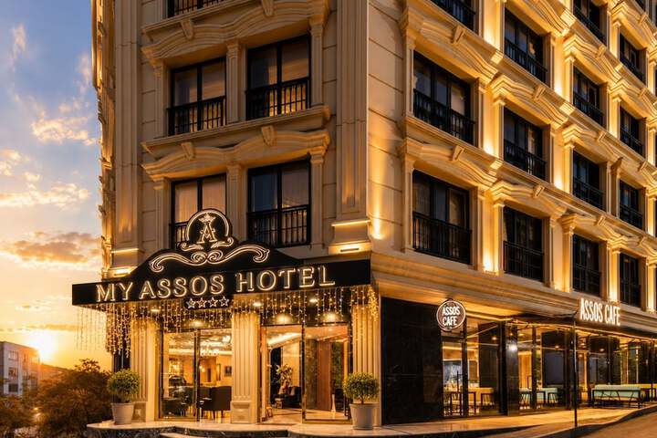 Hotel 83 of 84