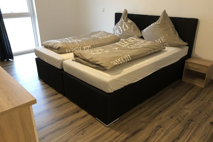Room 14 of 26