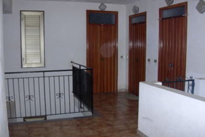 Ballroom/Hall 17 of 31