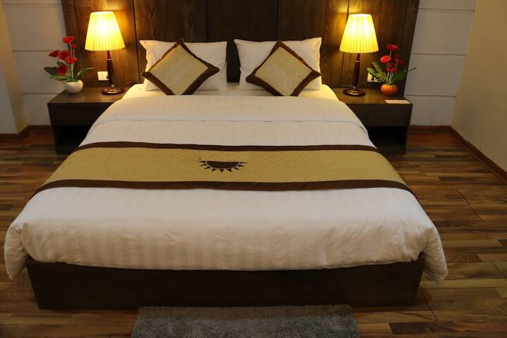 Room 4 of 22