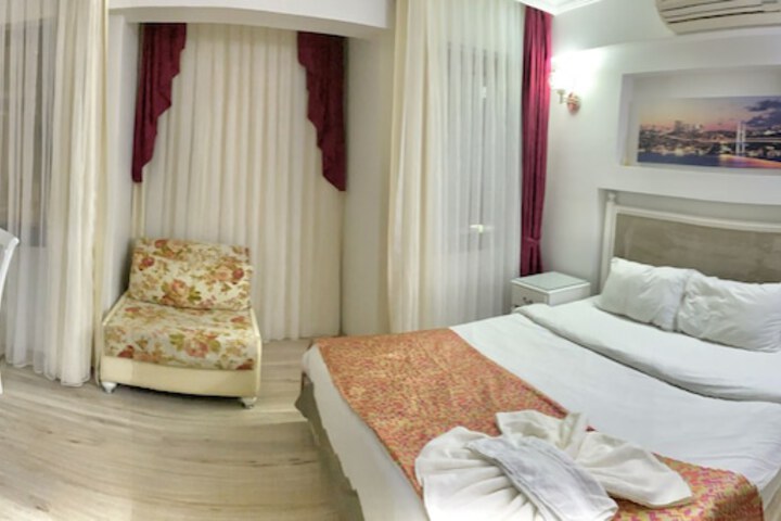 Room 41 of 66