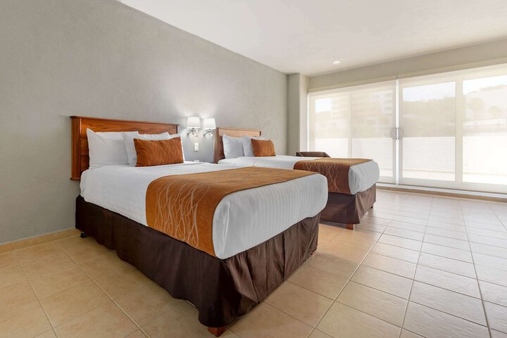 Room 15 of 67