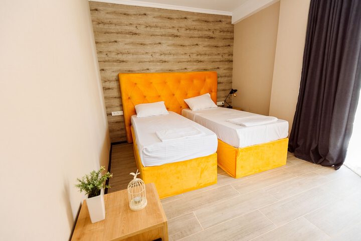 Room 20 of 42