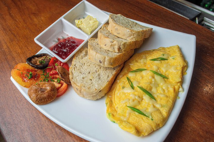 Breakfast/Coffee Service 184 of 208