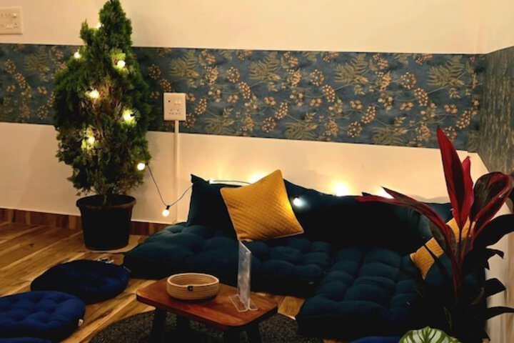 Room 10 of 26